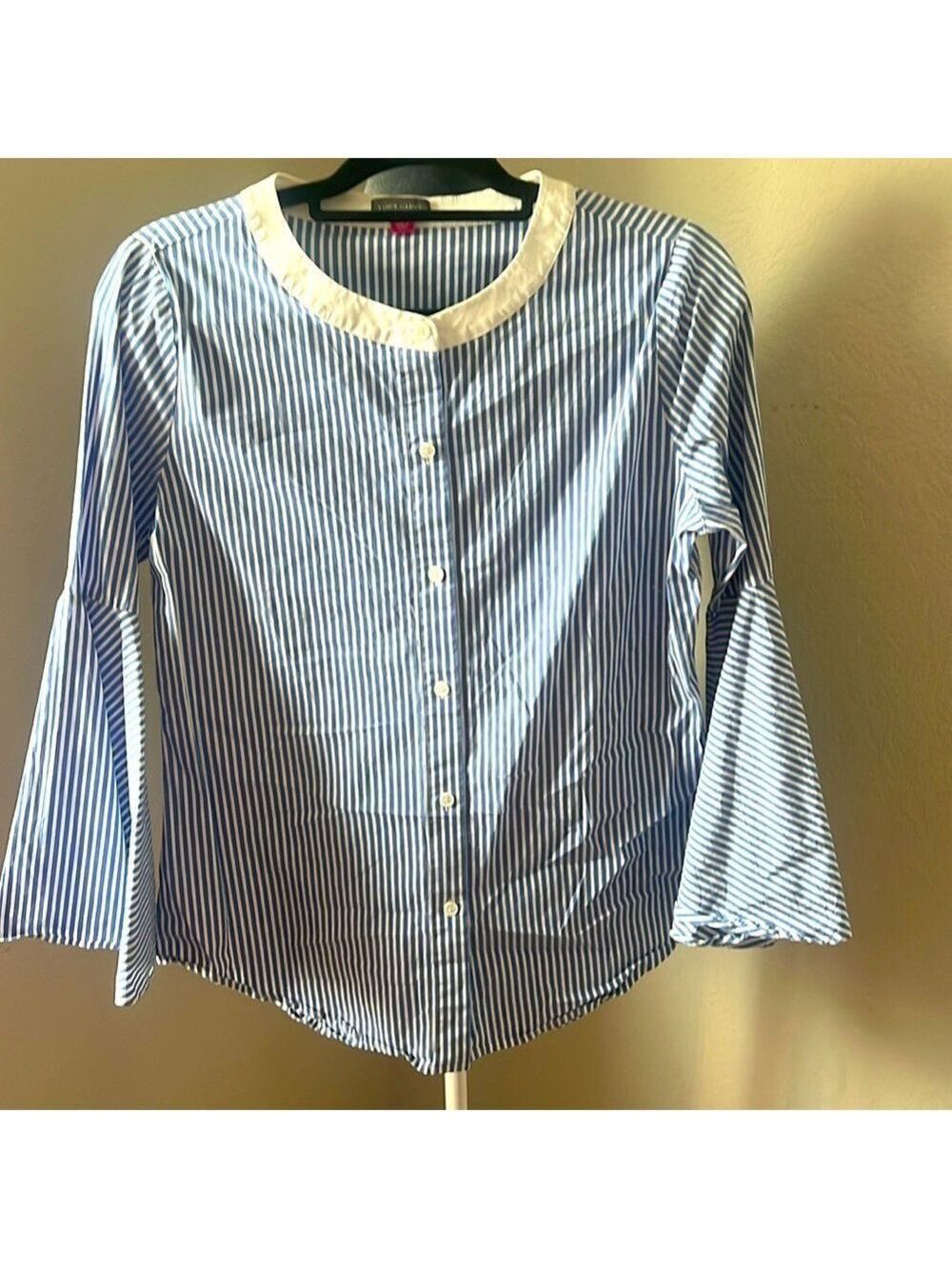 NWOT Vince Camuto blouse
